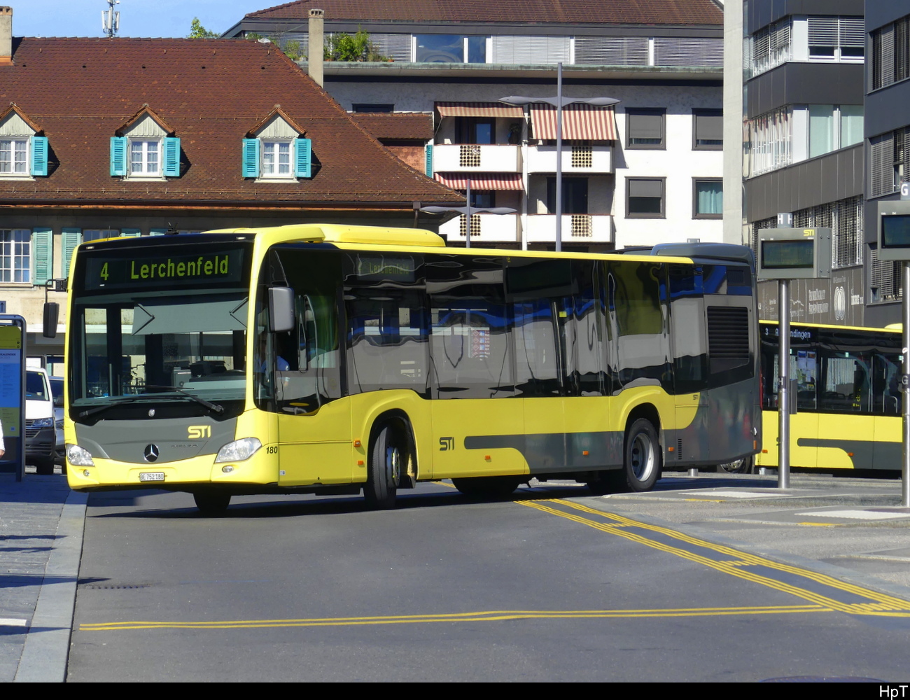 STI - Mercedes Citaro Nr.180 beim Bahnhof Thun am 29.09.2023
