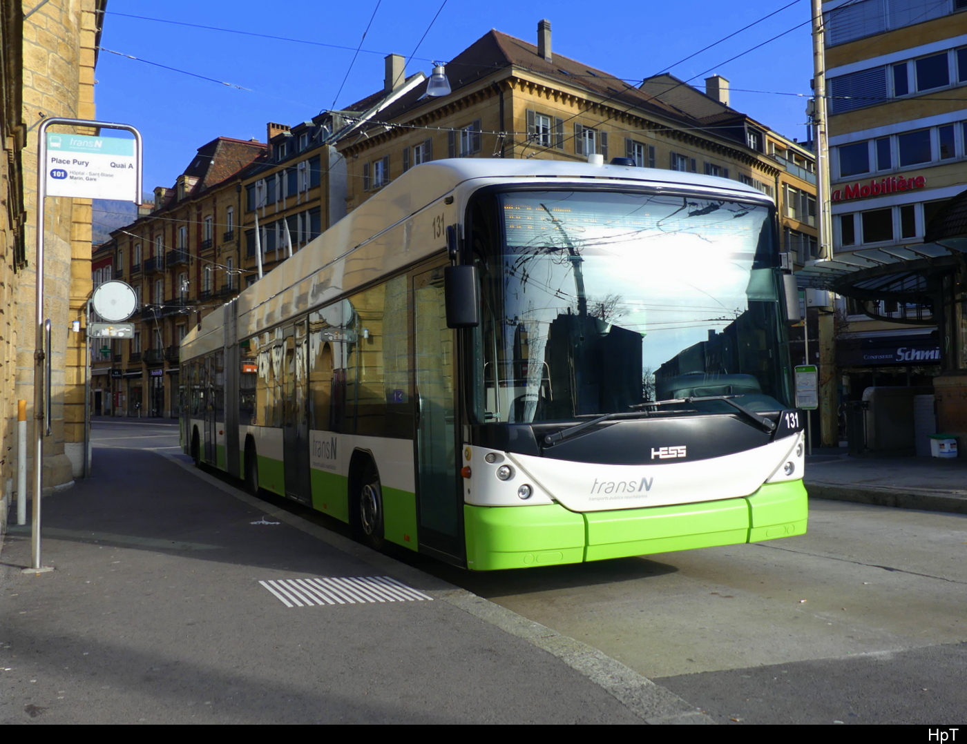 TransN - Hess Trolleybus Nr.131 unterwegs auf der Linie 101 in der Stadt Neuchâtel am 28.01.2024
