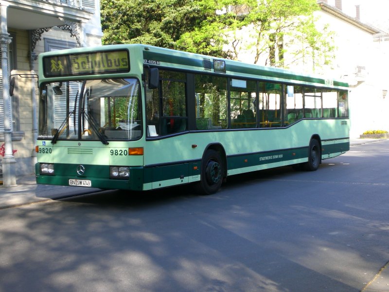 23.04.2007 BN-SW 4149 Wagen Nr.9820 (0405 N) An der Schulbus Haltestelle Kuhrfrstenbad 