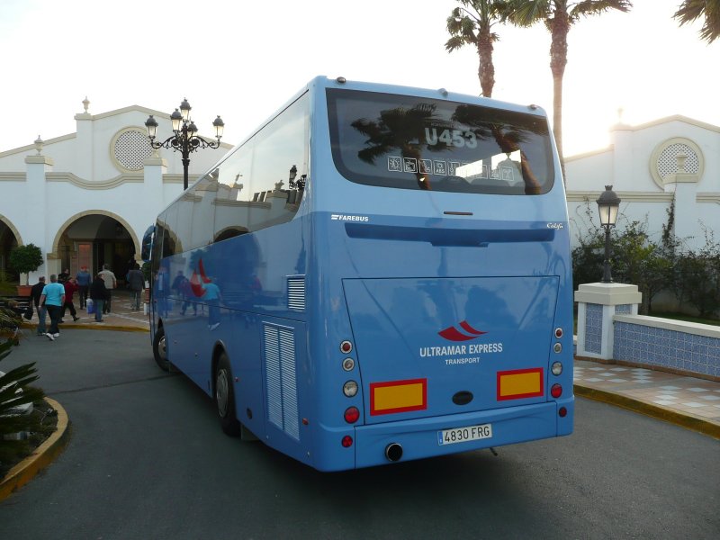 26.02.09,unbekannter Bus vor dem Hotel RIU Chiclana in Novo Sancti Petri.