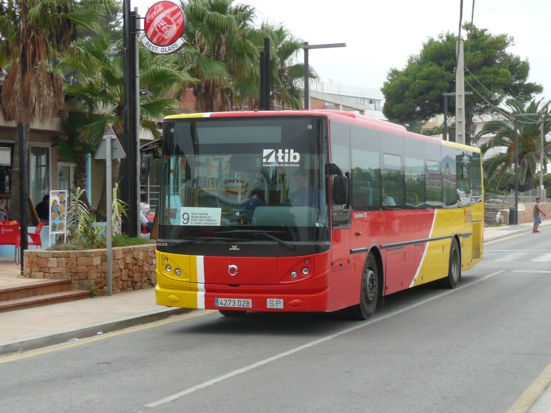 27.09.09,IVECO Irisbus-UNVI in Sant Antony de Portmany auf Ibiza.