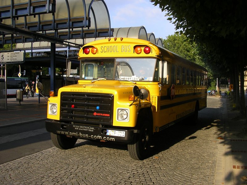 American School Bus in Bochum Hbf./Bbf.(20.09.2008)