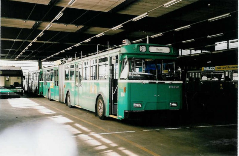 Aus dem Archiv: BVB Basel Nr. 914 FBW/FHS-Hess Gelenktrolleybus am 1. November 1999 Basel, Garage Rankstrasse