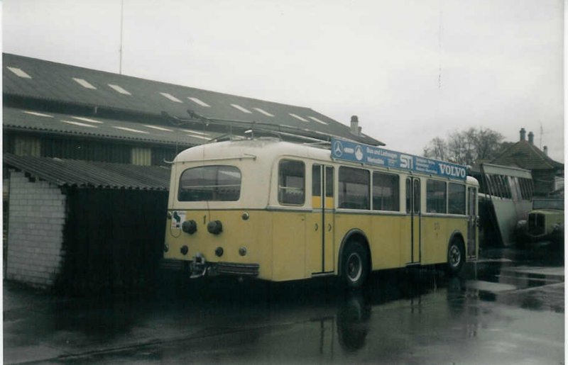 Aus dem Archiv: STI Thun Nr. 1 Berna/Gangloff Trolleybus am 16. November 1997 Thun, Garage