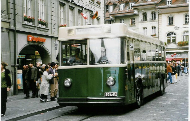 Aus dem Archiv: SVB Bern (Tramverein) Nr. 50/BE 27'150 Saurer/Gangloff am 10. Oktober 1998 Bern, Brenplatz (Jubilum 25 Jahre Tramverein Bern)