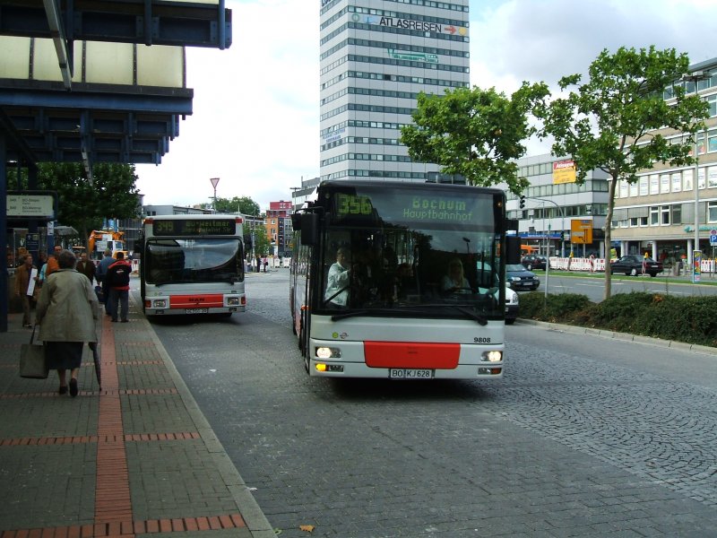 Bogestra MAN , Wagennr. 9808 ,Linie 356 , bei der Einfahrt im
Bochumer Hbf./Bbf.(11.09.2007)