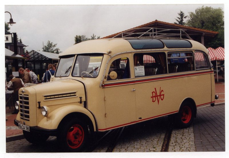 Borgward Bus der Bremer Verkehrsbetriebe im Juni 2000 in Bruchhausen-Vielsen
