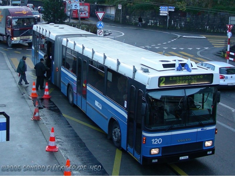 Das letzte Mal im Linieneinsatz: Der Volvo/Hess B10MA am 7.12.2006.