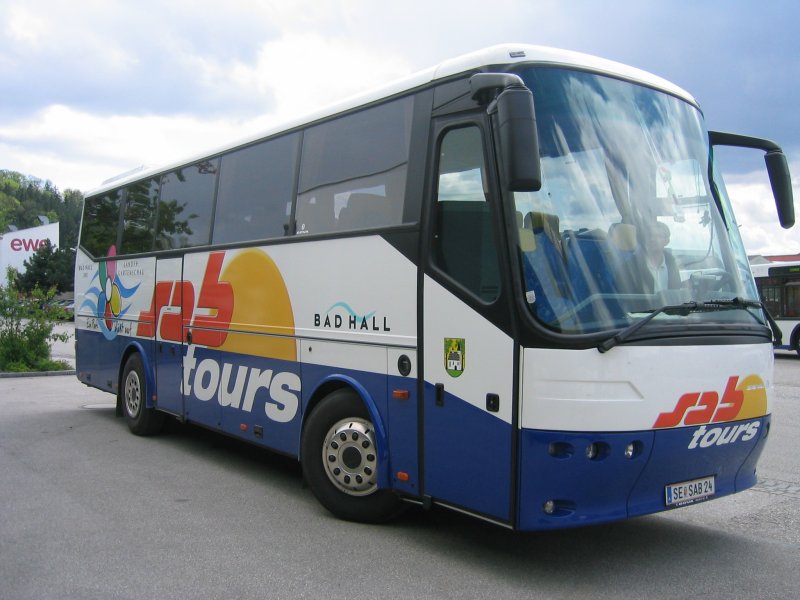 Der erste Bova Reisebus, den die sabtours Touristik GmbH angekauft hat. Dieser Bova Futura FHD Reisebus ist in Bad Hall stationiert.