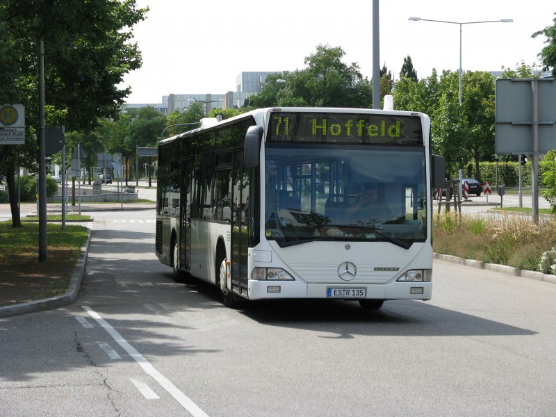 Ein Citaro eines unbekannten Subunternehmers im Auftrag der SSB nhert sich auf der linie 71 dem Busbahnhof Degerloch,07.06.08