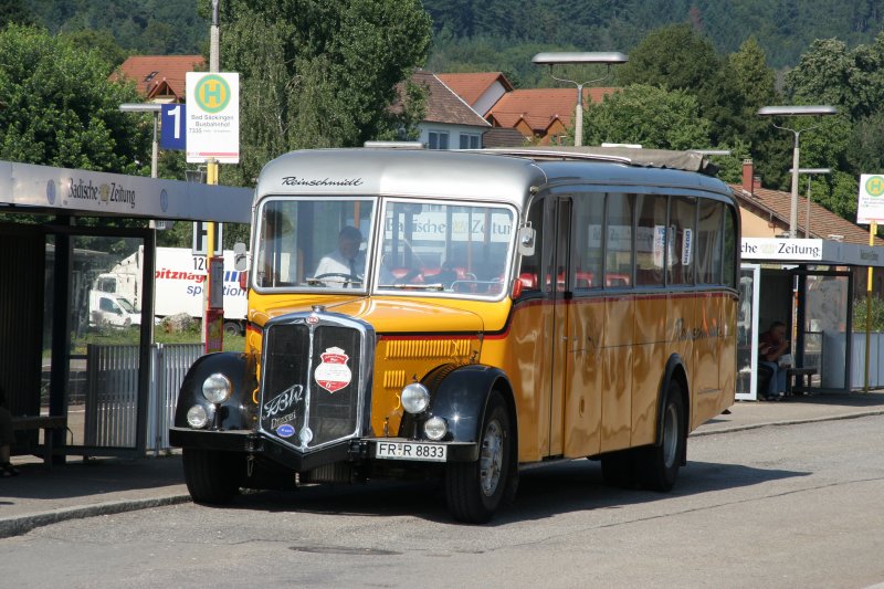 ein FBW Bus am Bahnhof Bad Sckingen am 12. August 2007