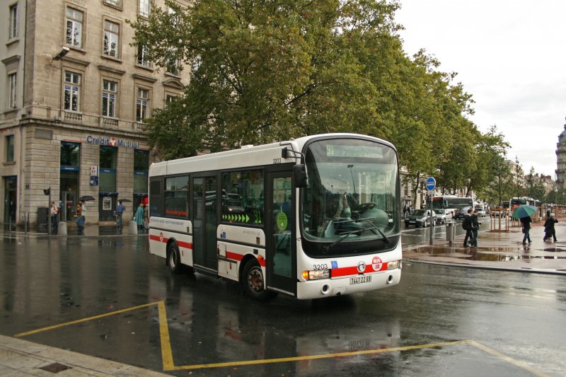 Ein Irisbus (Iveco) Europolis bei bellecour (8. Oktober 2009)