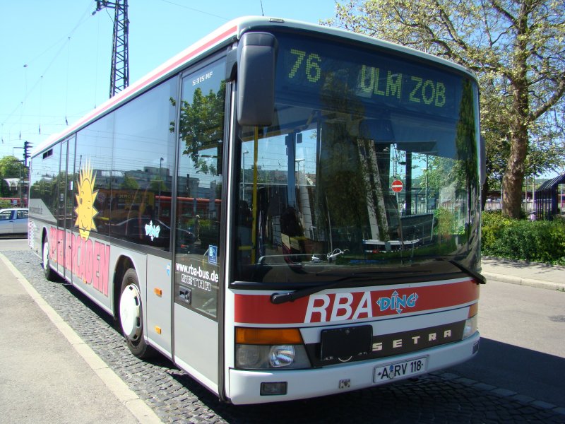 Ein Setra S315 NF am Ulmer ZOB der RAB/DB ZugBus. Aufgenommen am 11.05.08