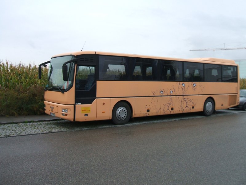 Fahrschulbus mit Superdekor aufgenommen in Gersthofen 