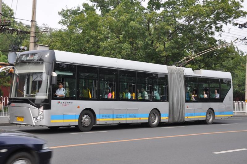 Gelenktrolleybus am 15. Juli 2009 in Peking.