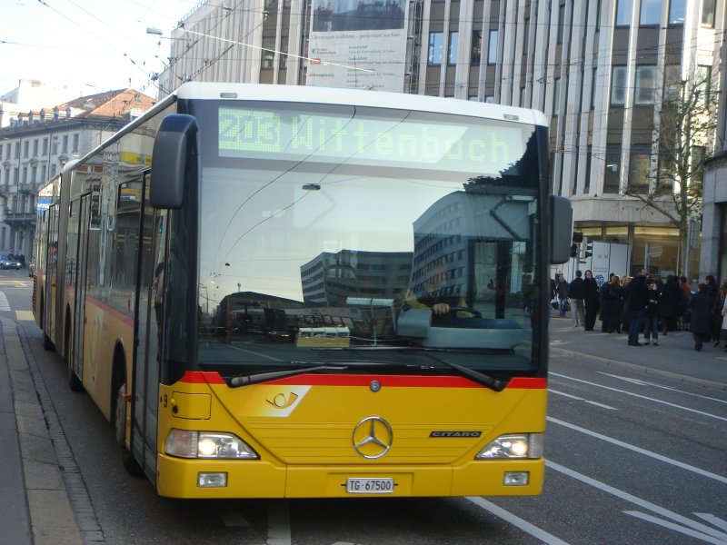 Hier sehen wir ein Mercedes-Benz Citaro Gelenkomnibus in der Stadt St. Gallen.