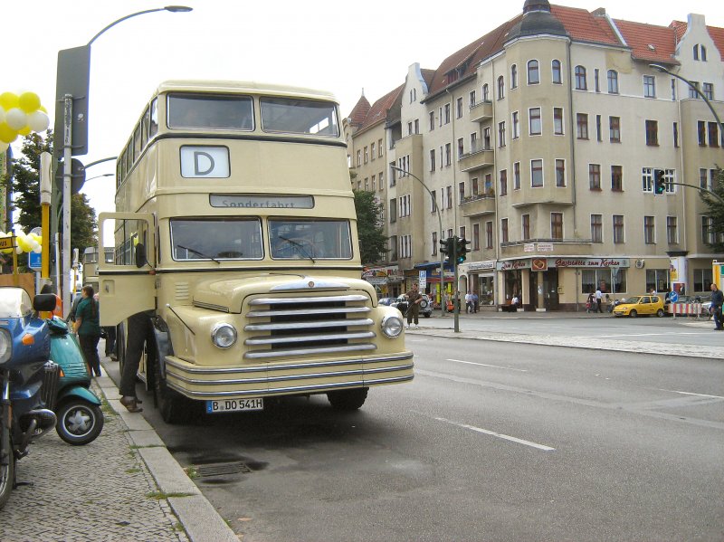 Hist. Busverkehr am 7.9.2008 in der Mllerstrasse