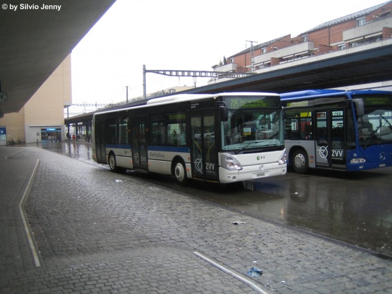 Iveco Irisbus Nr. 71 am 29.3.09 beim Bhf. Uster