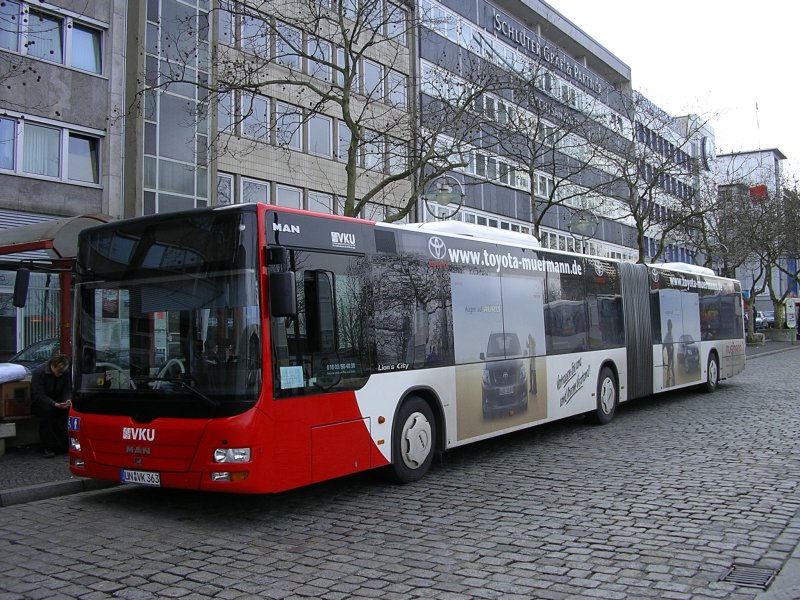 MAN Gelenkbus ,VKU ,SB 30, Dortmund - Bergkamen im Dortmunder
Bbf.(15.03.2008)