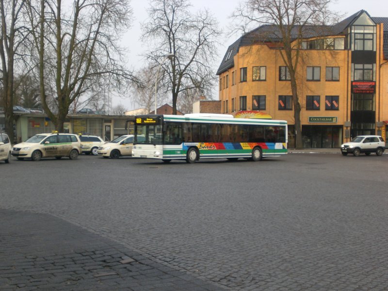MAN Niederflurbus 2. Generation auf der Linie 868 nach S-Bahnhof Zepernick am S-Bahnhof Bernau.