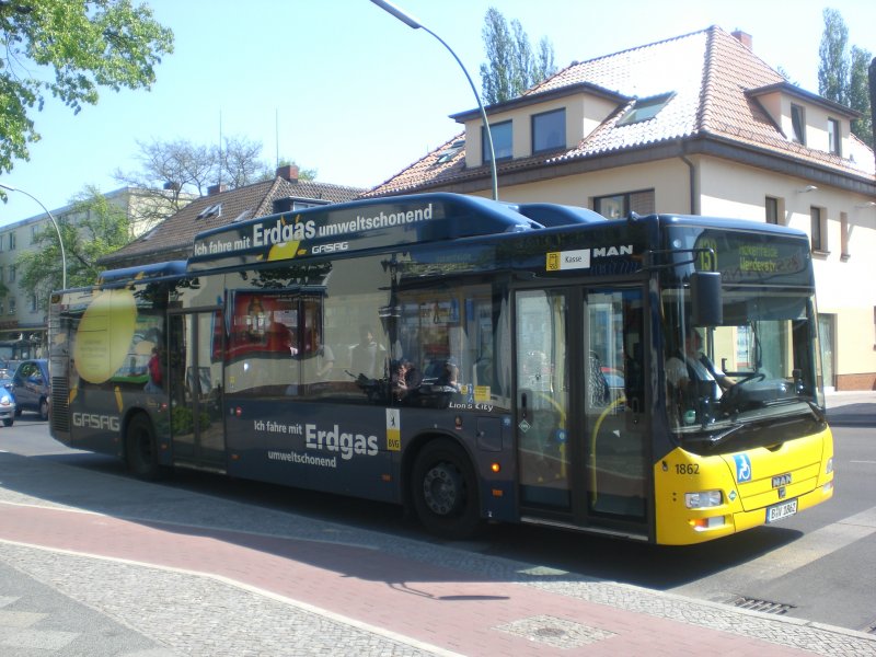 MAN Niederflurbus 3. Generation (Lions City) auf der Linie 139 nach Hakenfelde Werderstrae an der Haltestelle Haselhorst Haselhorster Damm/Gartenfelder Strae.