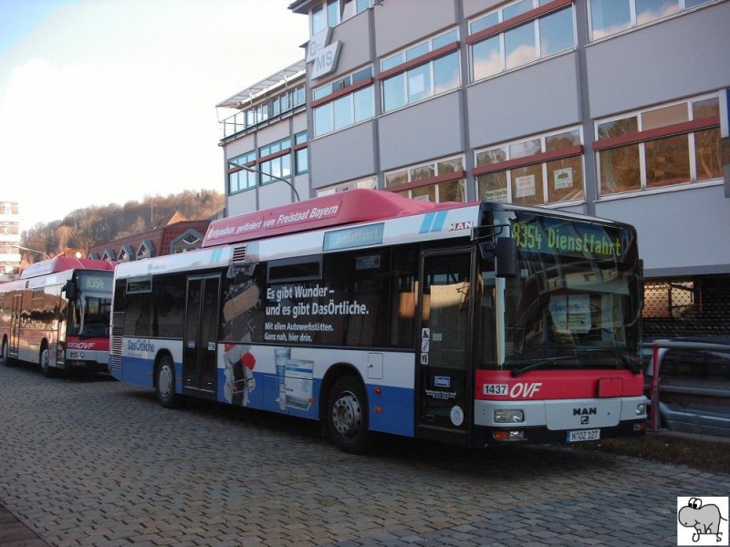 MAN der Omnibus Verkehr Franken Gmbh (OVF). Abgestellt nahe des Kronacher Bahnhofes am 05. Mrz 2008.