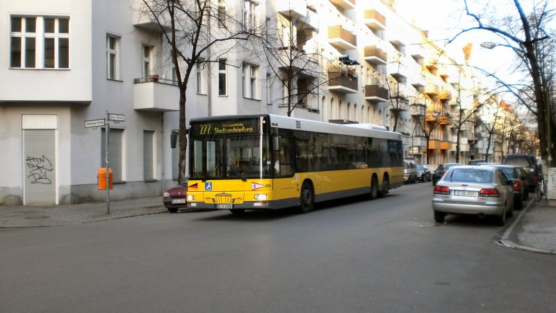 MAN-Stadtbus Linie 277  in Berlin-Neuklln, Februar 2008