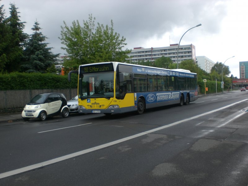 Mercedes-Benz O 530 I (Citaro) auf der Linie 192 nach S-Bahnhof Marzahn am S-Bahnhof Friedrichsfelde Ost.