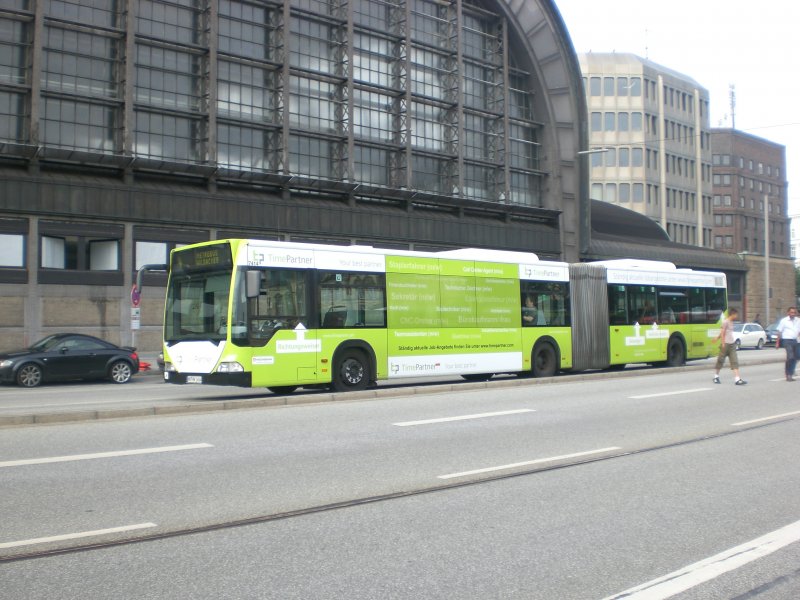Mercedes-Benz O 530 I (Citaro) auf der Linie 4 nach Wildacker am Hauptbahnhof.