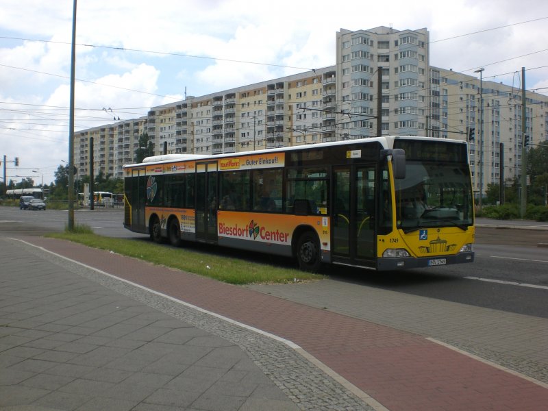 Mercedes-Benz O 530 I (Citaro) auf der Linie 154 nach U-Bahnhof Elsterwerdaer Platz an der Haltestelle Hohenschnhausen Prerower Platz. 