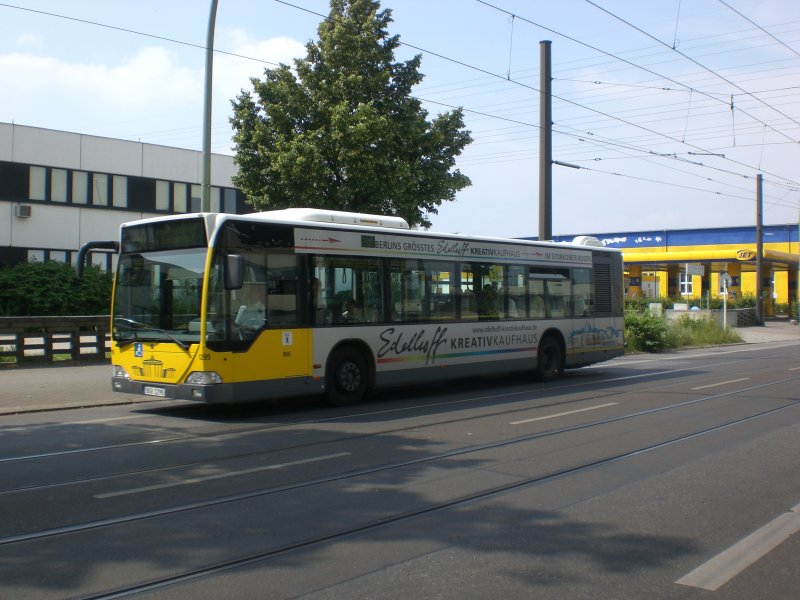 Mercedes-Benz O 530 I (Citaro) auf der Linie 240 nach Hauptbahnhof an der Haltestelle Betriebshof Lichtenberg.