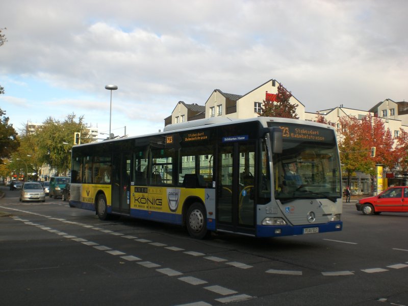 Mercedes-Benz O 530 I (Citaro) auf der Linie 623 nach Stahnsdorf Bahnhofstrae an der Haltestelle Zehlendorf Eiche.