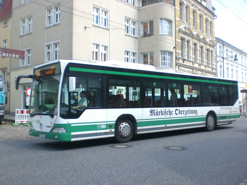 Mercedes-Benz O 530 I  (Citaro) auf der Linie 910 nach Finowfurt an der Haltestelle Am Markt. 
