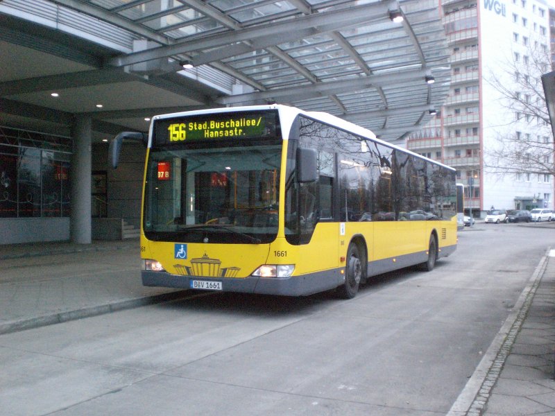Mercedes-Benz O 530 II (Citaro Facelift) auf der Linie 156 nach Weiensee Stadion Buschallee/Hansastrae am S-Bahnhof Storkower Strae.