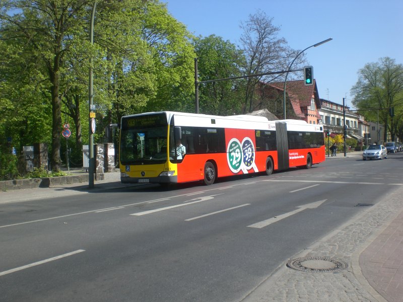 Mercedes-Benz O 530 II (Citaro Facelift) auf der Linie X83 nach Zehlendorf Knigin-Luise-Strae/Clayallee am U-Bahnhof Dahlem-Dorf.