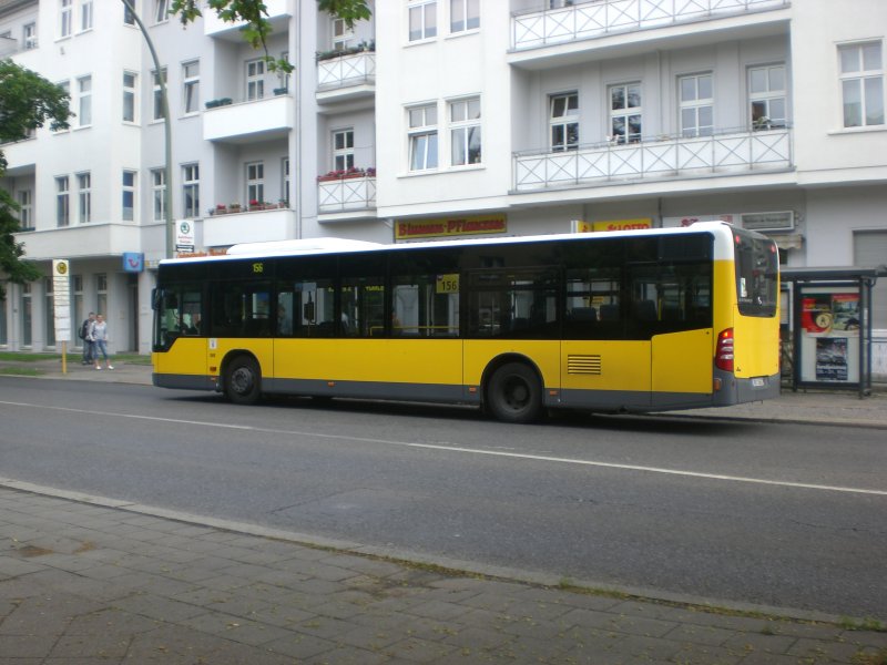 Mercedes-Benz O 530 II (Citaro Facelift) auf der Linie 156 nach Prenzlauer Berg Michelangelostrae an der Haltestelle Weiensee Pasedagplatz.