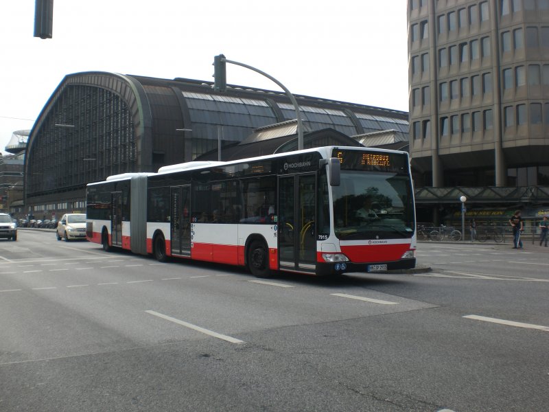 Mercedes-Benz O 530 II (Citaro Facelift) auf der Linie 6 nach U-Bahnhof Borgweg am Hauptbahnhof.