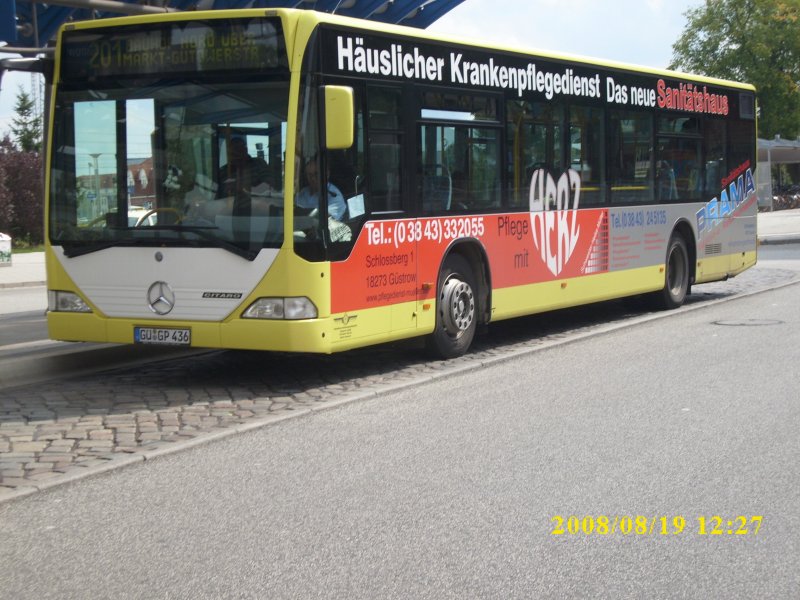 Mercedes-Bus am 19.08.2008 in Gstrow.