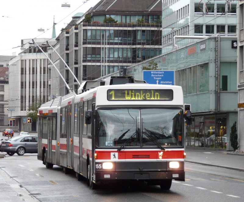 NAW -  3 Teiliger- Trolleybus Nr. 155  unterwegs in St.Gallen am 11.11.2007