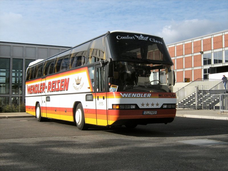Neoplan-Reisebus vor dem Ausstellungsgelnde am Funkturm, Berlin September 2008