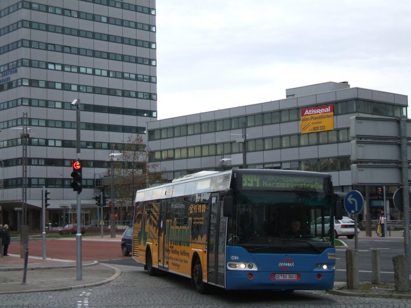 Neoplan,Linie 394 von und nach BO - Eppendorf erreicht 
Bochum Hbf.(20.11.2007)
