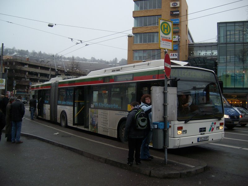 O-Bus in Esslingen am Bahnhof 16.02.2009