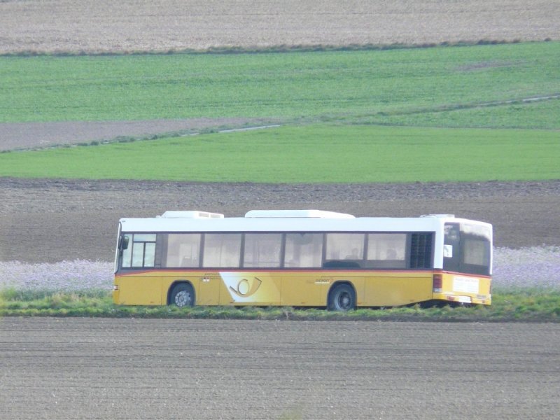 Post - VOLVO-Hess Regio-Bus unterwegs auf dem Lande kurz vor Arch am 20.10.2007