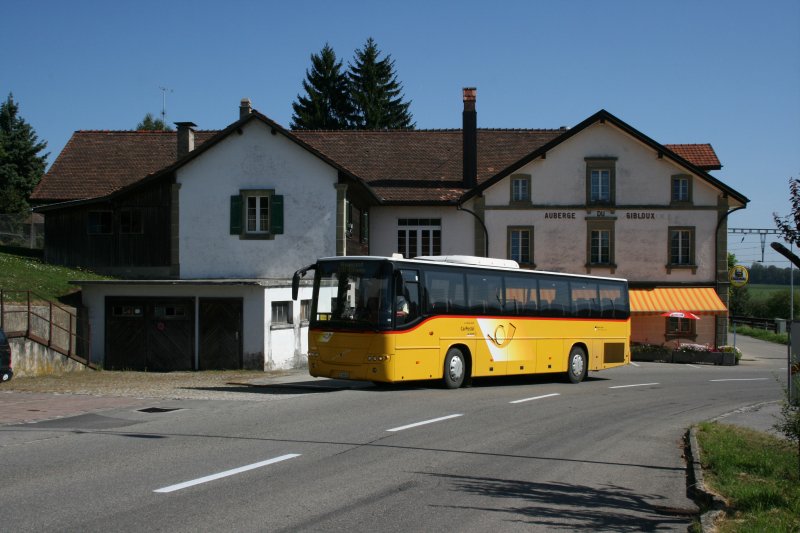 PU Rossier, Lussy, FR 300'487 (Volvo 8700, 2003, ex Regie Yverdon) am 31.8.2009 in Villaz-St-Pierre.