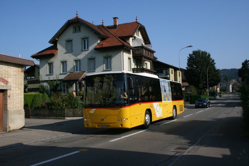 PU Schmidt AG, Jonschwil, SG 267'103 (Volvo 8700LE, 2002) am 8.9.2009 in Zuzwil. 