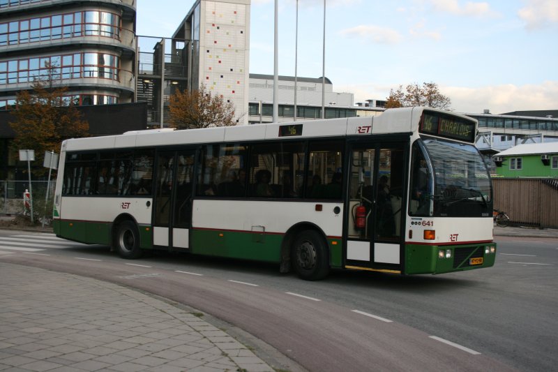 RET, Rotterdam, Nr. 641 (VT-92-YR, Volvo/Berkhof) am 9.10.2008 auf der Linie 46 bei der Erasmus-Universitt. 