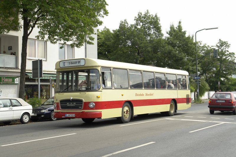 Rheinbahn Museumswagen 8921 beim Tag der offenen Tr im Betriebshof
Benrath 2008.