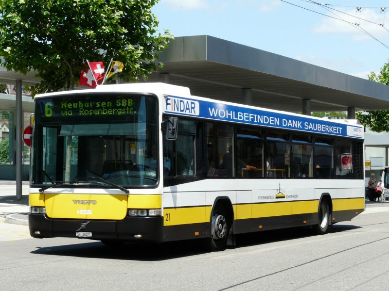 Schaffhausen - Volvo-Hess Bus Nr.21  SH 38021 unterwegs auf der Linie 6 in Schaffhausen am 28.06.2008