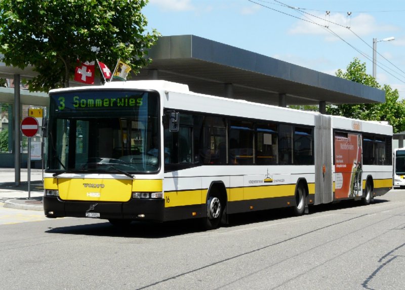 Schaffhausen - Volvo-Hess Gelenkbus Nr.16 SH 38016 unterwegs auf der Linie 3 in Schaffhausen am 28.06.2008