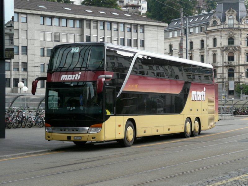 Setra S 431 DT  BE 572227 der Firma Marti unterwegs beim Bahnhof von St.Gallen am 21.06.2009